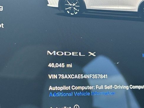 Used 2022 Tesla Model X image 35