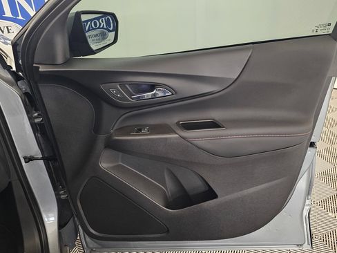 Used 2024 Chevrolet Equinox RS FWD image 25
