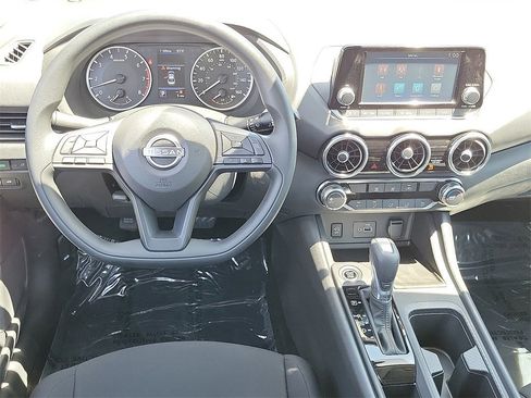 New 2025 Nissan Sentra S image 5
