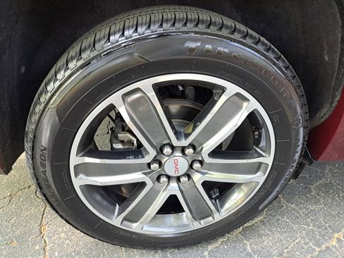 Used 2018 GMC Acadia Denali w/ Technology Package image 18