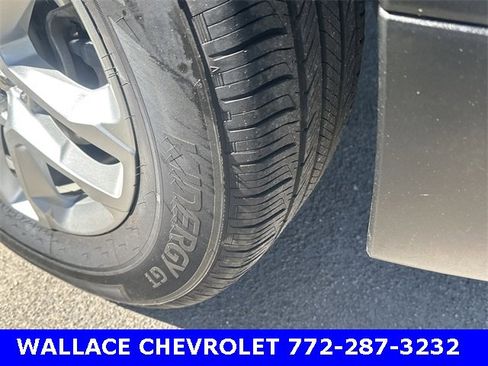 Certified 2021 Chevrolet Traverse LT image 10