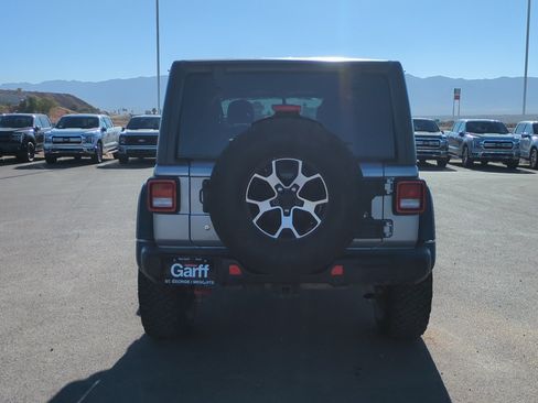 Used 2018 Jeep Wrangler Unlimited Rubicon AWD/4WD image 4