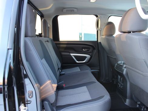 Certified 2024 Nissan Titan SV w/ SV Convenience Package image 14