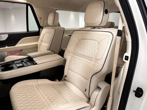 Used 2020 Lincoln Navigator L Black Label w/ Cargo Convenience Package AWD/4WD image 16