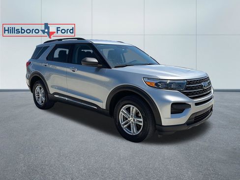 Used 2024 Ford Explorer XLT w/ Class IV Trailer Tow Package AWD/4WD image 4