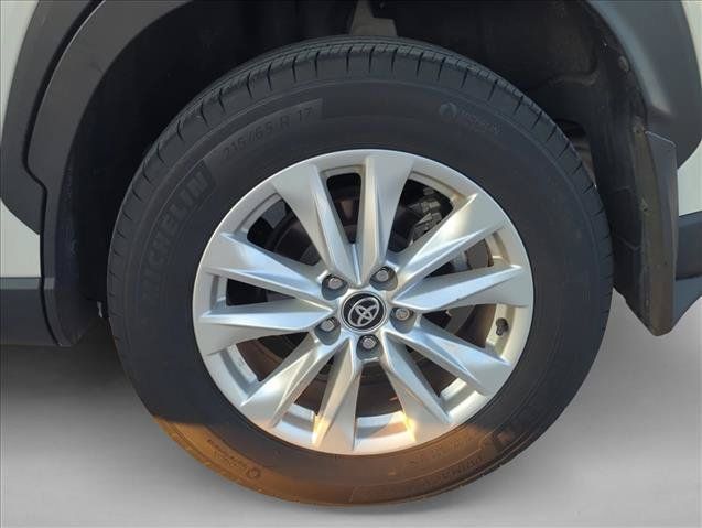 Certified 2024 Toyota Corolla Cross LE AWD/4WD image 6