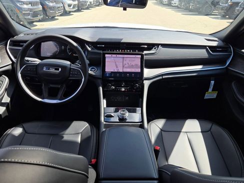 New 2025 Jeep Grand Cherokee Limited w/ MOPAR Finishing Package image 20