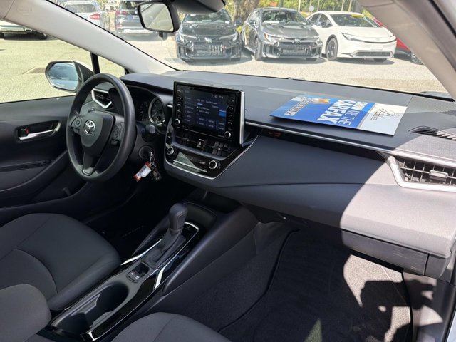 Certified 2021 Toyota Corolla LE FWD image 17