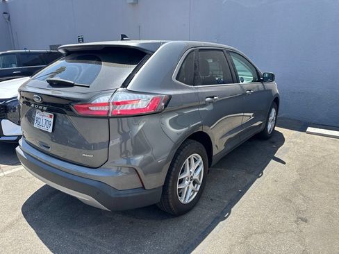 Used 2023 Ford Edge SEL w/ Convenience Package AWD/4WD image 5