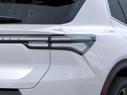 New 2026 Chevrolet Equinox EV LT w/ Convenience Package II FWD image 11