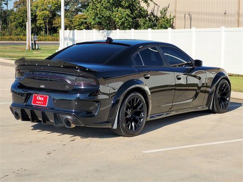 Used 2022 Dodge Charger Scat Pack image 4