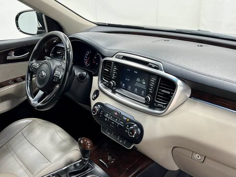 Used 2018 Kia Sorento EX w/ EX Advanced Touring Package AWD/4WD image 20