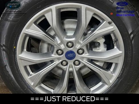 Used 2022 Ford Explorer XLT w/ Equipment Group 202A AWD/4WD image 11