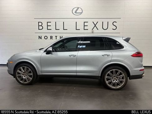 Used 2018 Porsche Cayenne AWD/4WD image 8