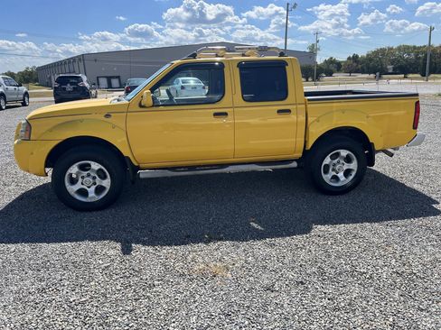 Used 2004 Nissan Frontier LE RWD image 3