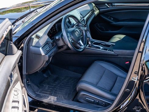 Used 2020 Honda Accord Sport image 18