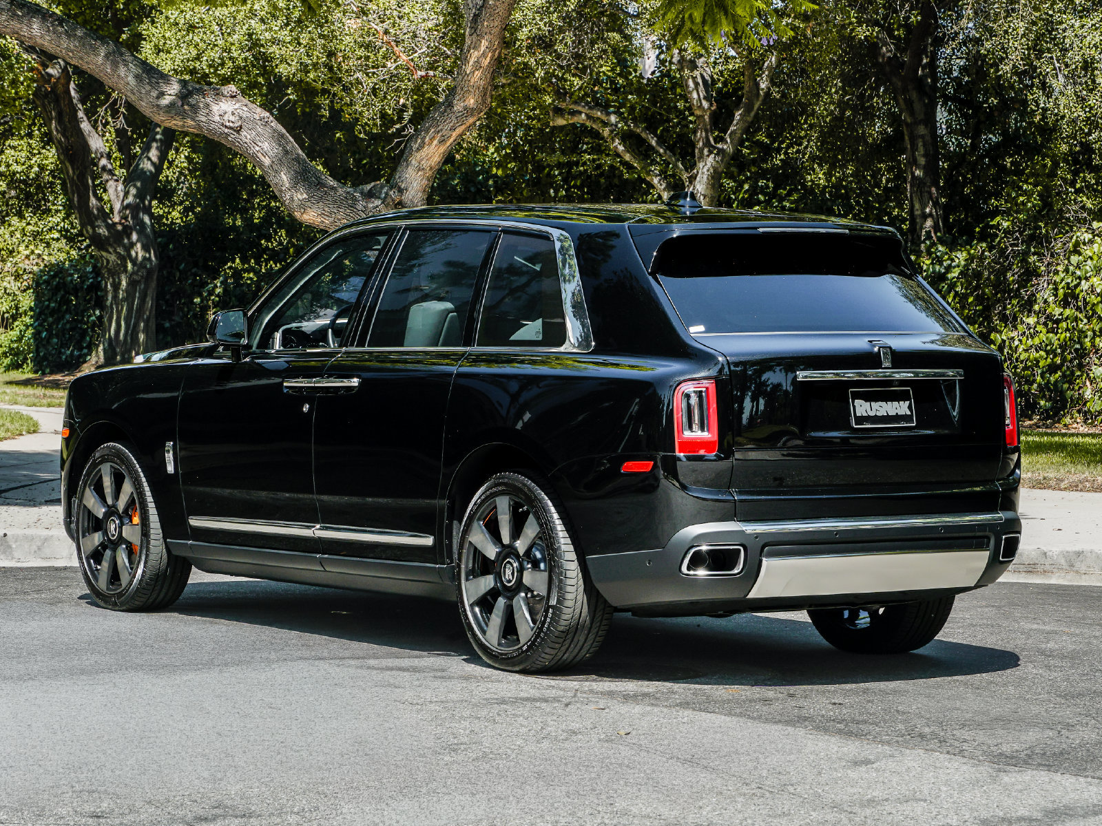 Certified 2024 Rolls-Royce Cullinan w/ Cullinan Package AWD/4WD image 5