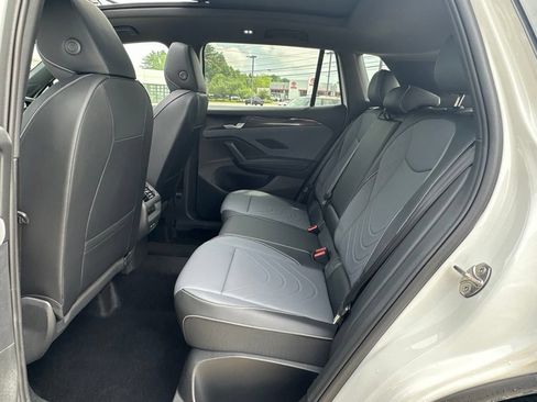 New 2026 Volkswagen Tiguan SE R-Line AWD/4WD image 24