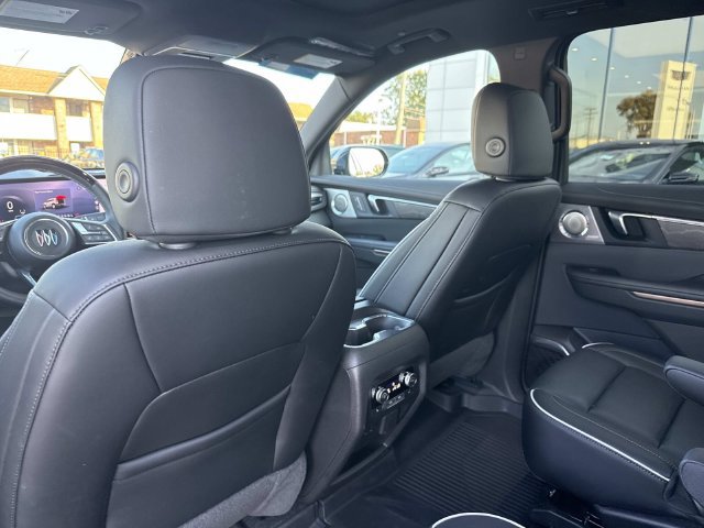 Used 2026 Buick Enclave Avenir AWD/4WD image 31