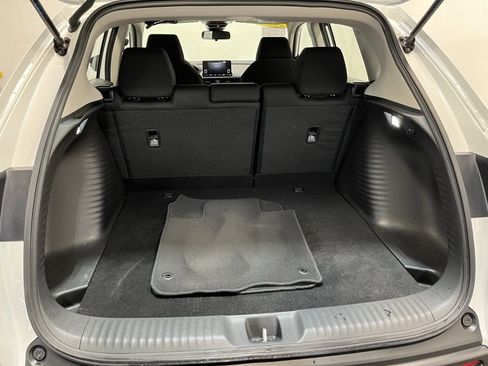 Used 2023 Honda HR-V LX image 19