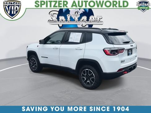 Used 2025 Jeep Compass Trailhawk w/ Trailer Tow Group AWD/4WD image 7