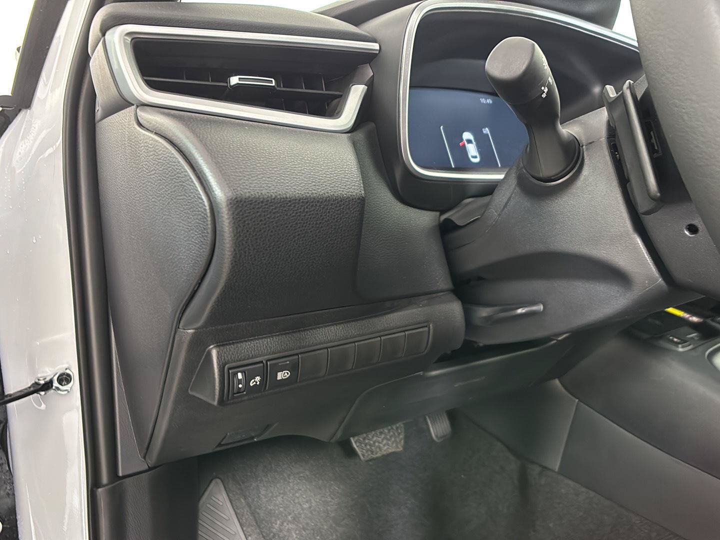 Used 2026 Toyota Corolla XSE FWD image 29