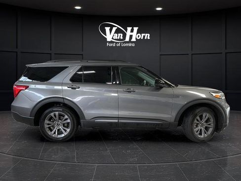 Used 2023 Ford Explorer XLT w/ Equipment Group 202A AWD/4WD image 8