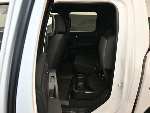 Used 2022 Nissan Frontier PRO-4X w/ Off-Road Protection Package image 33