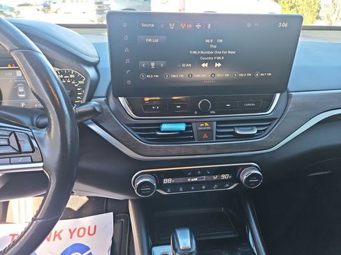 Used 2023 Nissan Altima 2.5 SL image 17