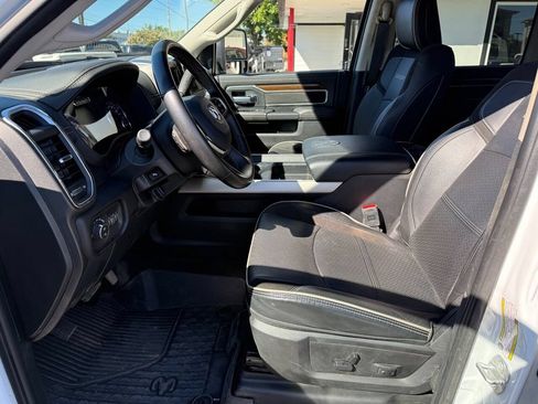 Used 2024 RAM 2500 Laramie AWD/4WD image 7
