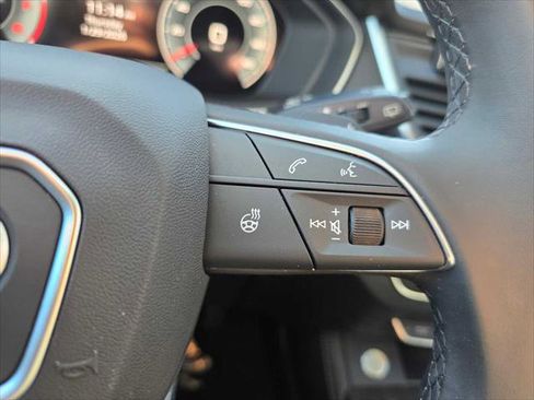 Used 2024 Audi Q5 2.0T Premium Plus w/ Premium Plus Package image 32