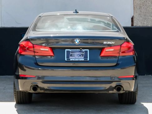 Used 2018 BMW 530i RWD image 10