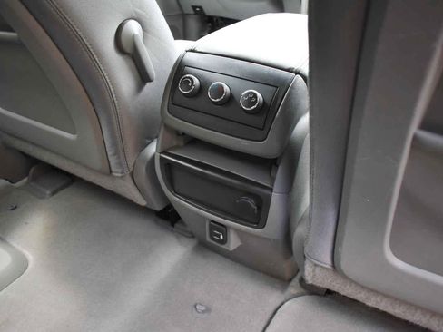 Used 2017 Chevrolet Traverse LS FWD image 48