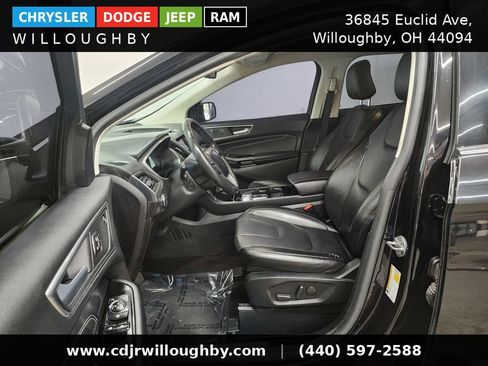 Used 2020 Ford Edge Titanium AWD/4WD image 14