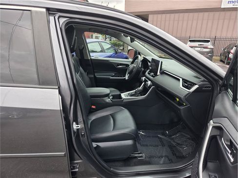 Used 2023 Toyota RAV4 XLE Premium AWD/4WD image 24