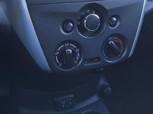 Used 2019 Nissan Versa Note S image 21