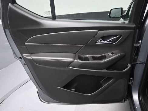 Used 2020 Chevrolet Traverse LT w/ LT Premium Package AWD/4WD image 34