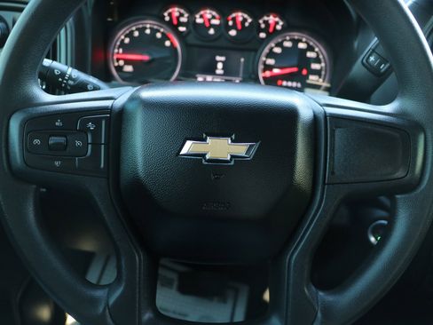 Used 2024 Chevrolet Silverado 2500 Custom w/ Custom Value Package image 17