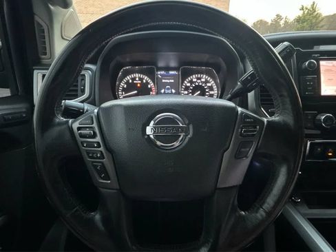Used 2019 Nissan Titan Platinum Reserve RWD image 28