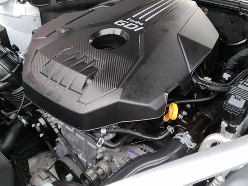 Used 2020 Genesis G70 2.0T w/ Elite Package RWD image 28