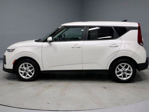 Used 2021 Kia Soul S image 7