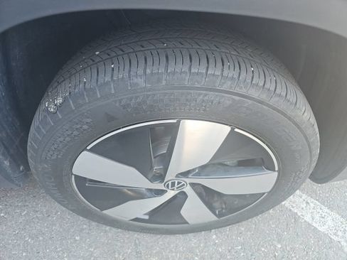 Used 2024 Volkswagen Taos S AWD/4WD image 17