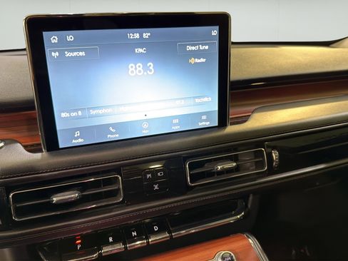 Used 2023 Lincoln Aviator Reserve RWD image 16