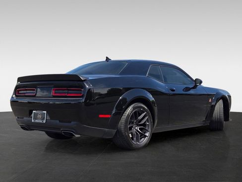 Used 2019 Dodge Challenger R/T Scat Pack RWD image 4