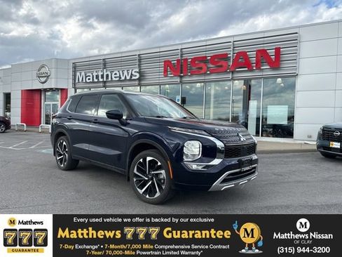 Used 2023 Mitsubishi Outlander SEL image 1