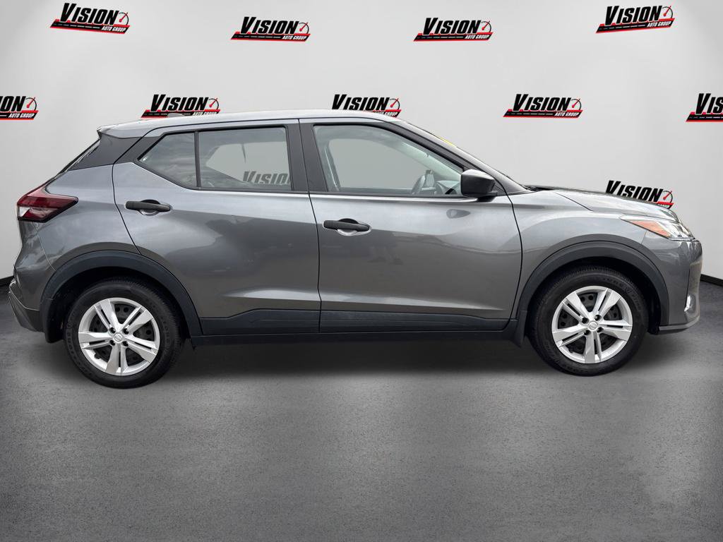 Used 2021 Nissan Kicks S FWD image 4