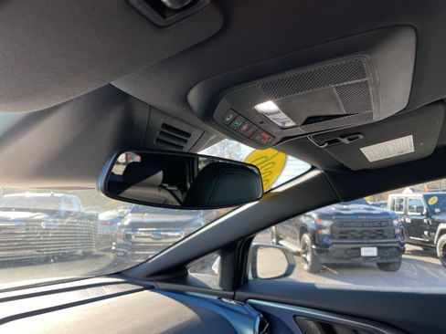 New 2026 Chevrolet Equinox EV LT image 24