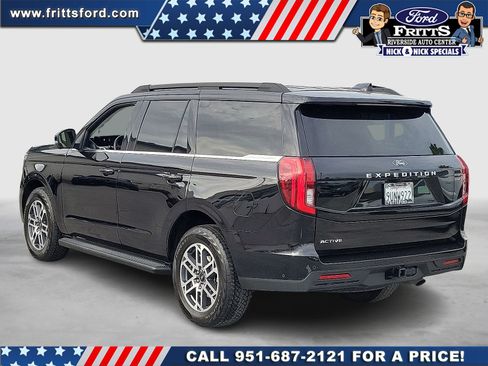 Certified 2025 Ford Expedition Active AWD/4WD image 3
