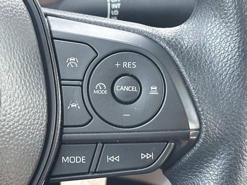 Used 2026 Toyota Corolla Cross L FWD image 18
