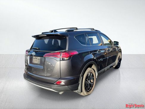 Certified 2016 Toyota RAV4 SE w/ Cargo Management Package FWD image 4